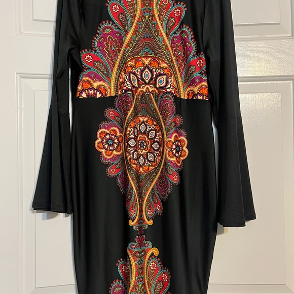 Elegant Black Paisley Dress - Picture 4 of 6